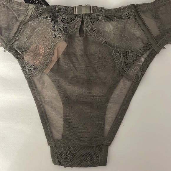 Victoria’s Secret designer collection bra & panty 32C - Picture 12 of 16